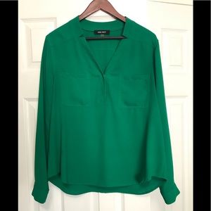 Nine West, Size M, Women’s green blouse